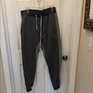 Brooklyn xpress  XL  Two toned sweatpants